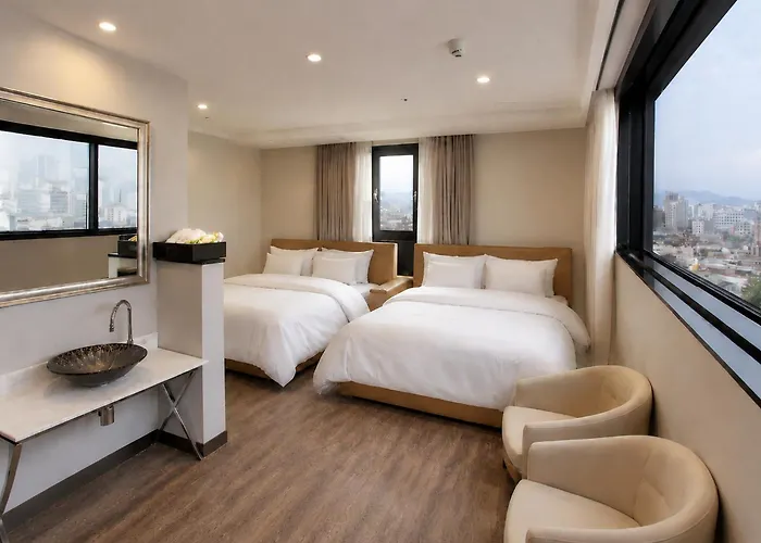 Ahava Hotel